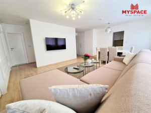 MY SPACE/ Stan/ Grbavica/ RENOVIRAN/ NAMJESTEN/ 72 m2