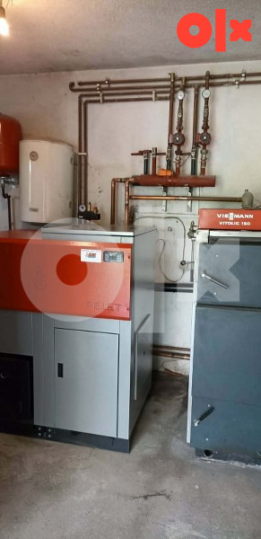 Kuća modernog stila Cazinsko Dedinje 10