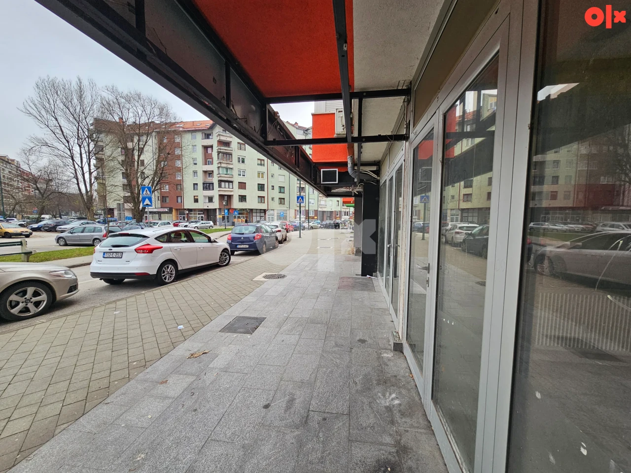 Poslovni prostor Dobrinja- Novi Grad 98.74m2 3