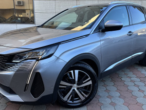 PEUGEOT 3008 1.5 "Allure Sport" LED Kamera Facelift Automatik 21G