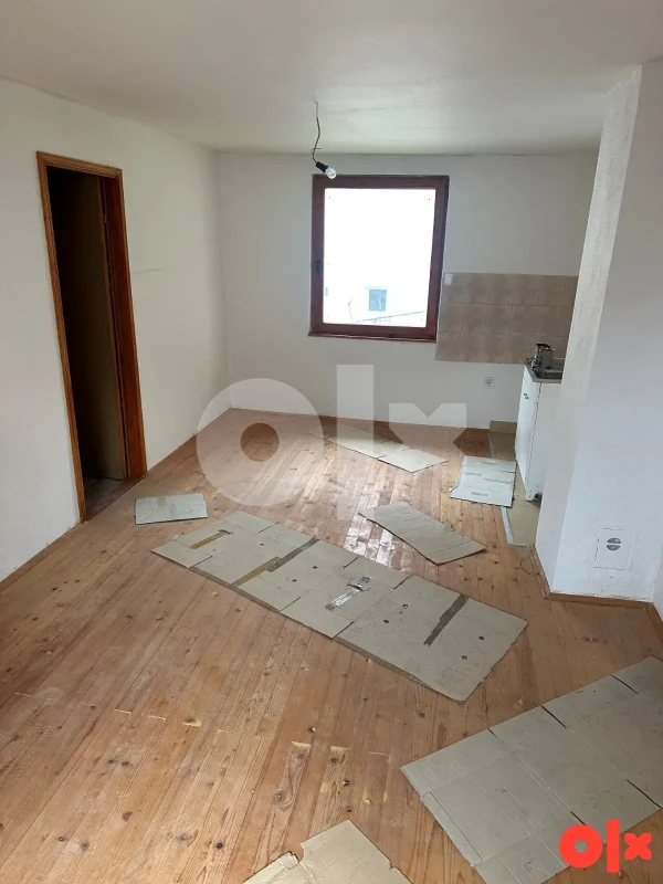 Grdonj - dvije kuće 122m2 + 60 m2 + okućnica 518m2 3