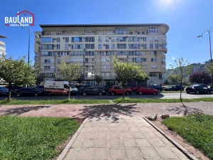 Dvosoban stan sa garažom / Čengić Vila, Novo Sarajevo