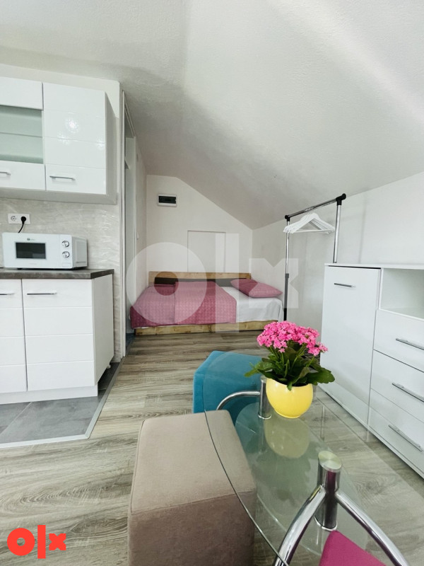 Garsonjera Apartman 30 m2 (cijena sa rezijama ) 3