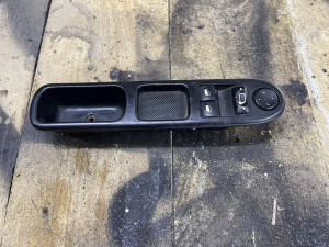 Prekidac Podizaca Stakla Pezo Peugeot 307 2 vrata ADIS X