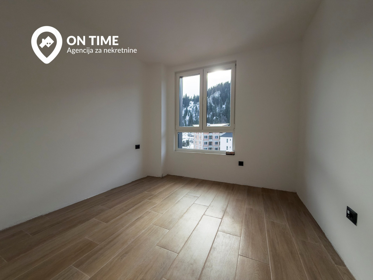 ON TIME prodaje: Trosoban apartman Jahorina 12