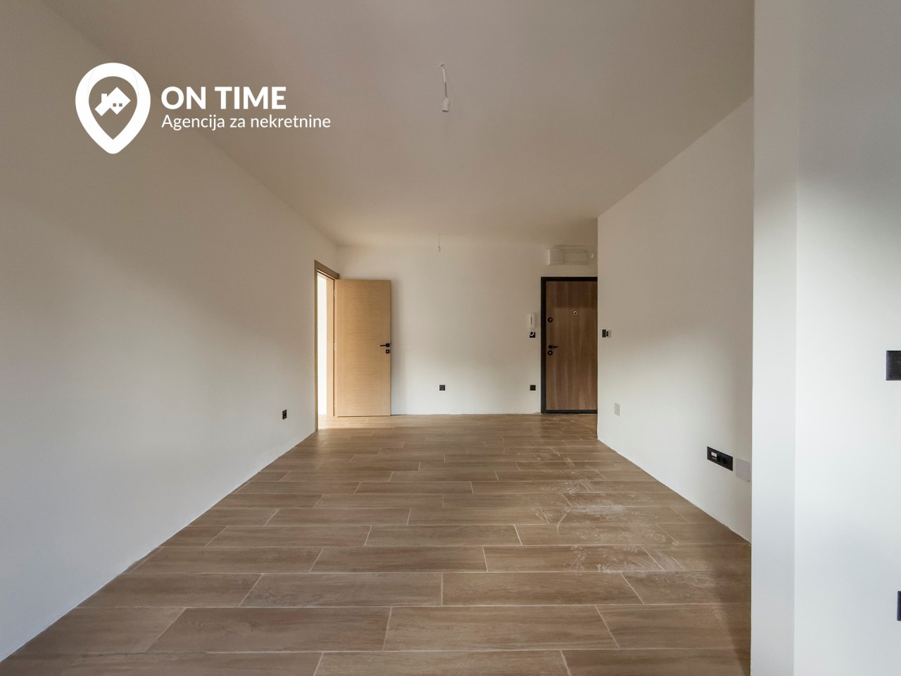 ON TIME prodaje: Trosoban apartman Jahorina 11