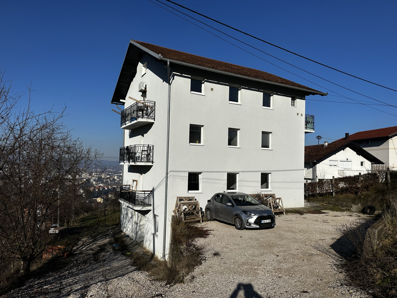 Kuća - najam - smještaj radnika - 400 m2 2