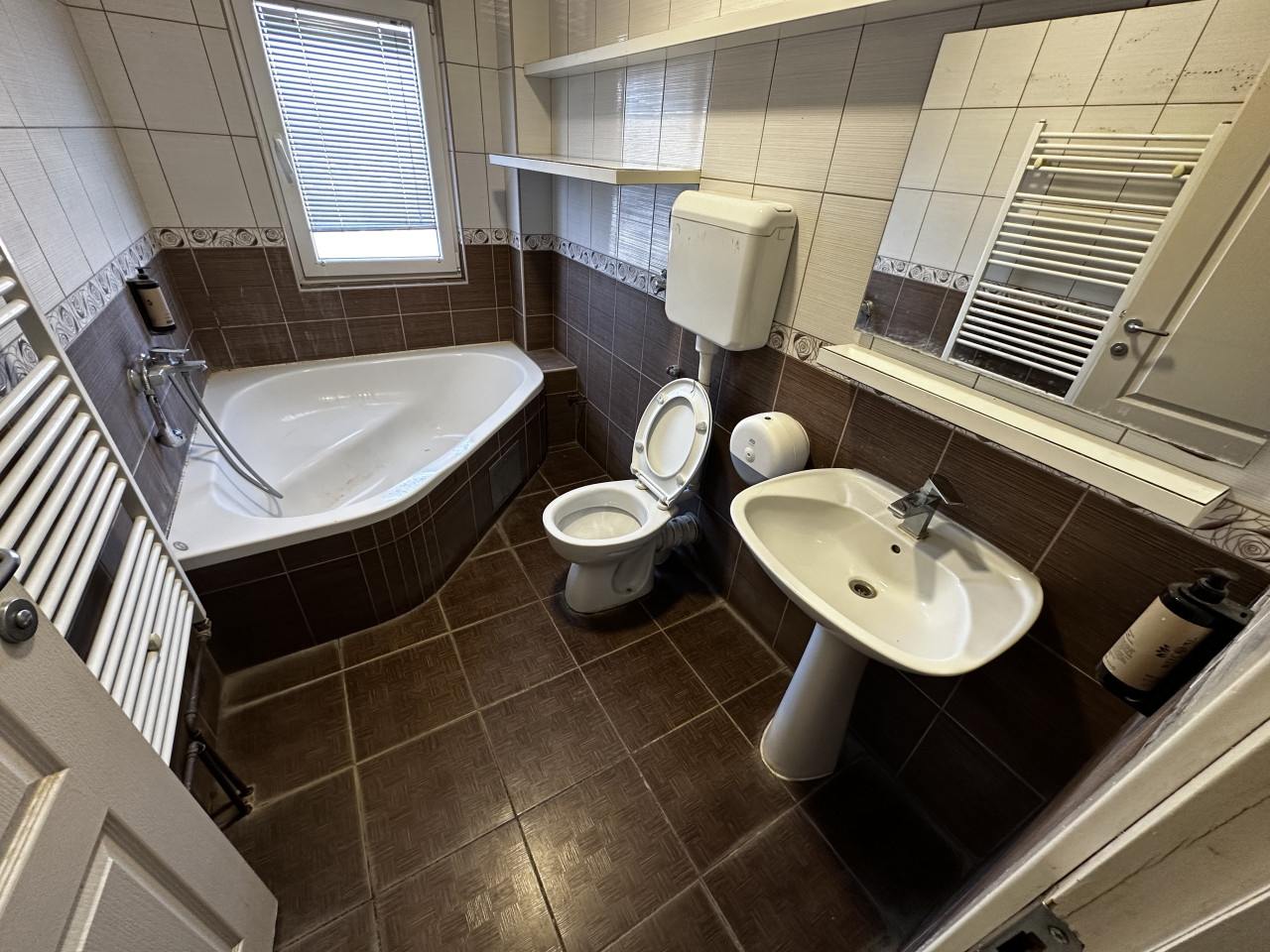 Kuća - najam - smještaj radnika - 400 m2 28