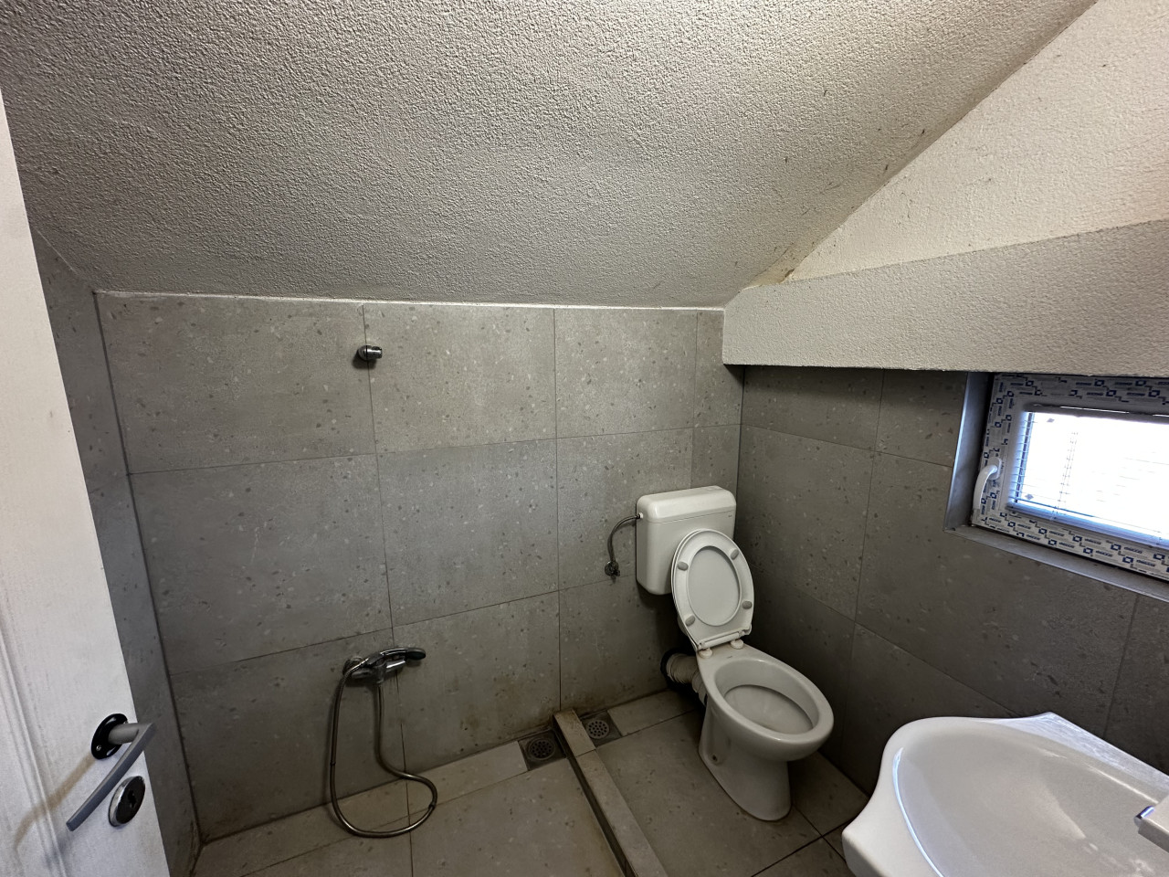 Kuća - najam - smještaj radnika - 400 m2 33