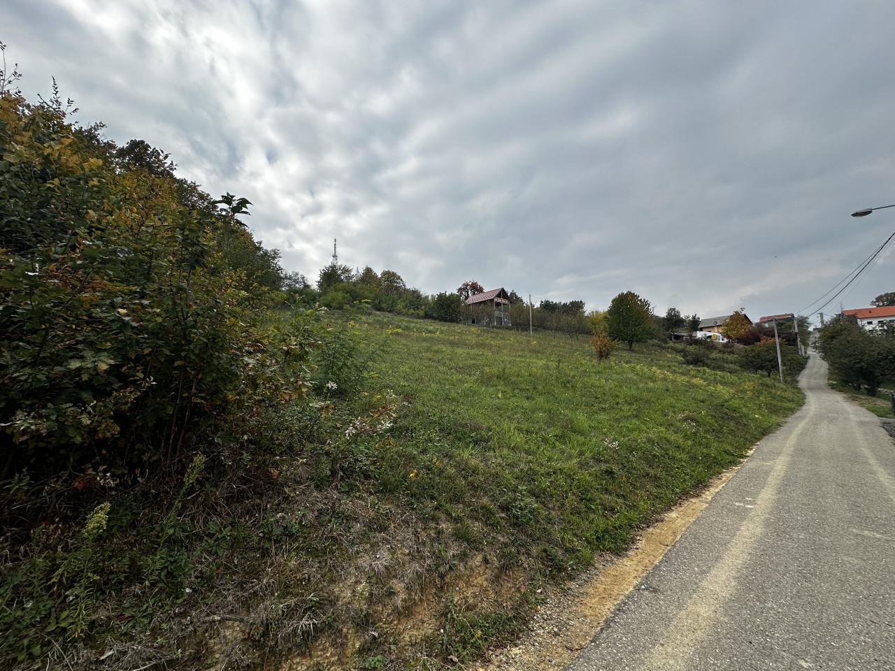 Građevinski plac na Pobrđu - 996 m2 19