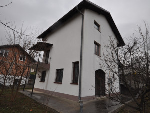 Troetažna kuća -Orahov brijeg