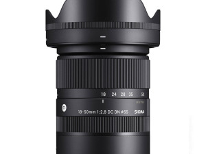 Sigma AF 18-50mm 2.8 DC DN  F/X Mount