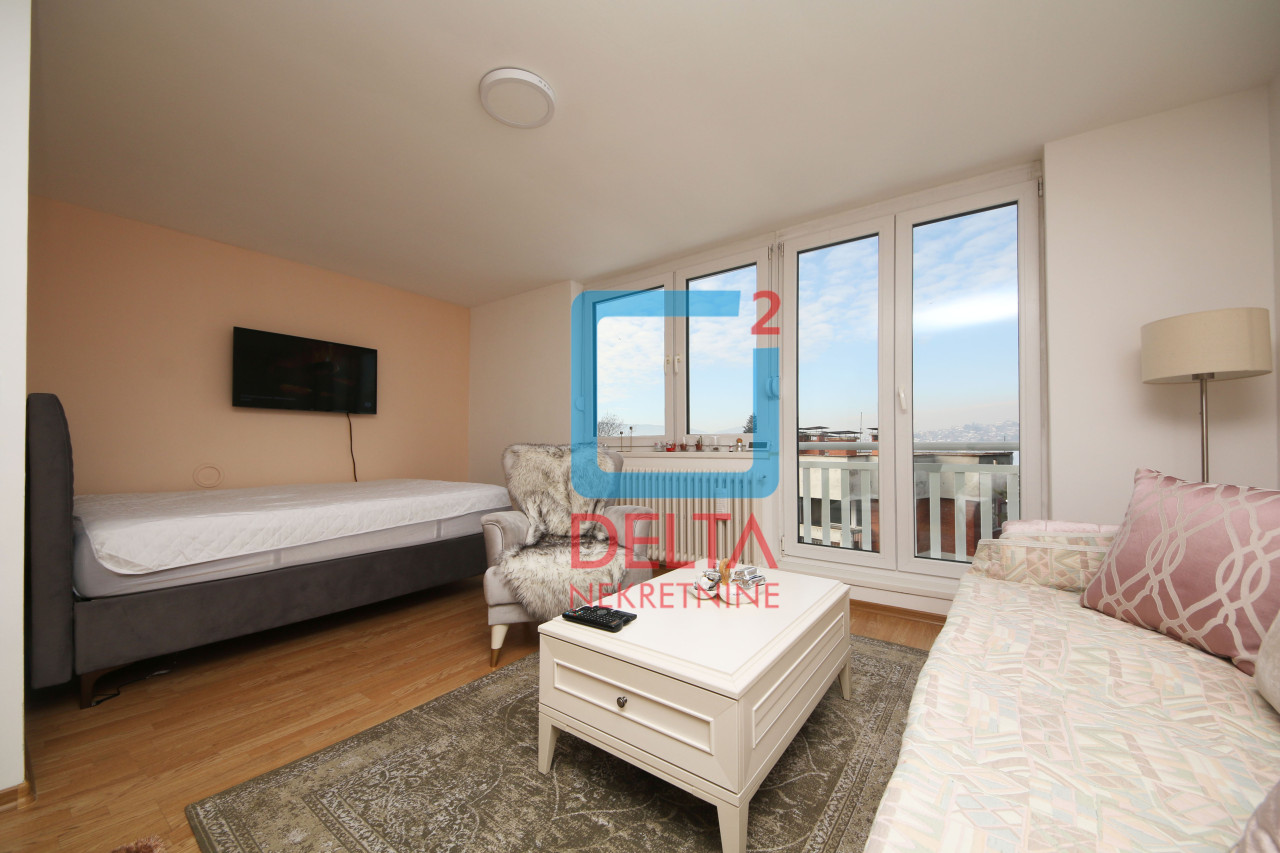Namještena garsonjera sa pogledom / 36,50m2 / Ciglane / Centar