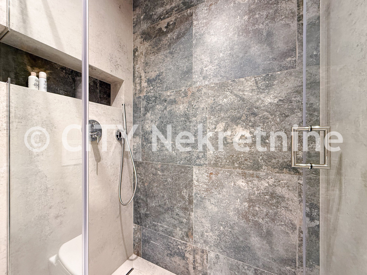 Dvosoban namješten apartman - Bjelašnica - 35 m2 24