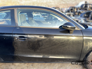 Desna vrata 2V Audi A1 8X 2010-2014 LY9B