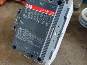 ELEKTROMAGNETNA SKLOPKA 275A