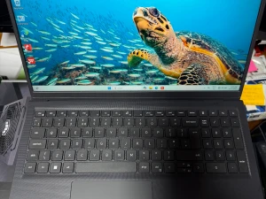 Dell Vostro 3520 15.6" FHD IPS i5 1235u 16GB 256GB