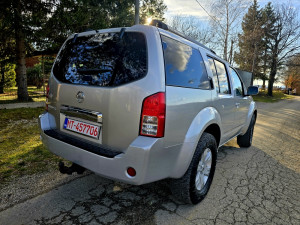 NISSAN PATHFINDER 2.5 AUTOMATIK FULL OPREMA KAO NOV