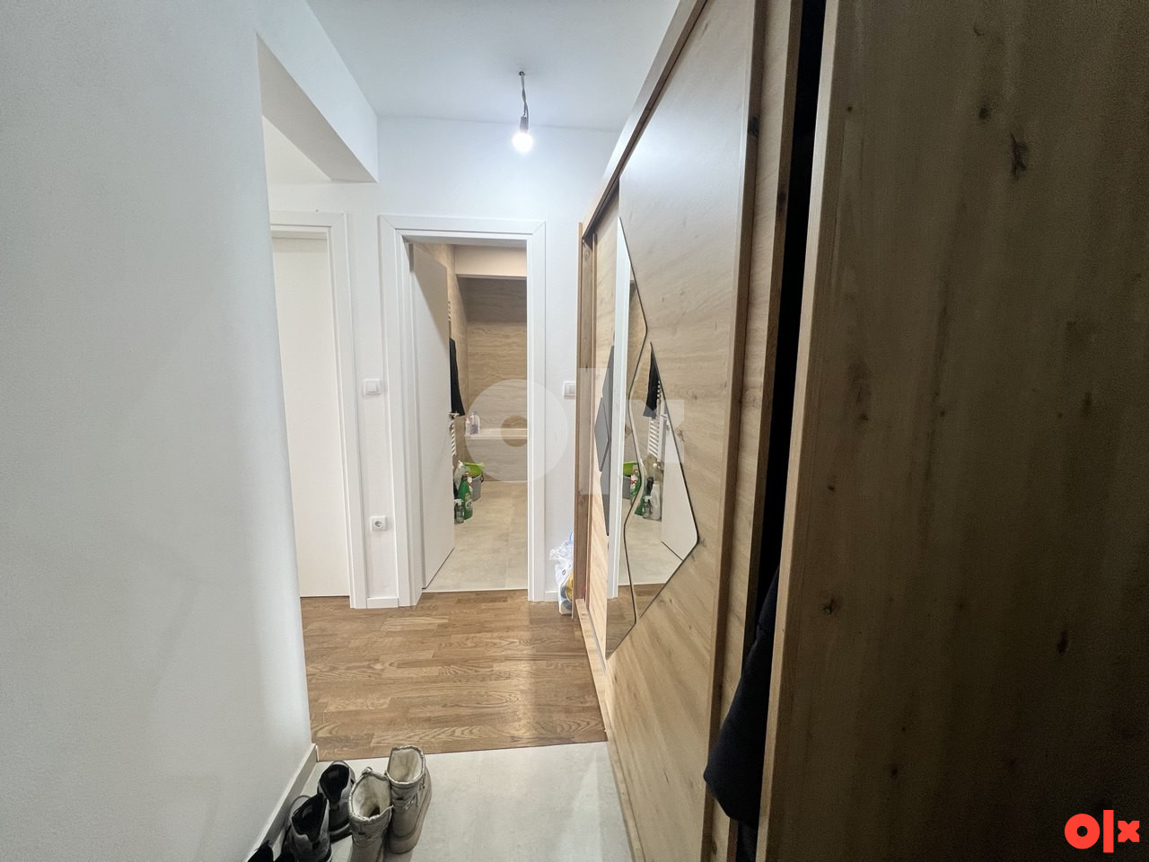 Na prodaju dvosoban useljiv stan u novoradnji Lazarevo 2
