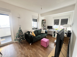 Na prodaju dvosoban useljiv stan u novoradnji Lazarevo