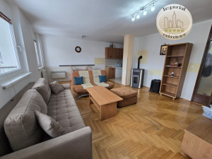 Stan Pale, 63m2, lift, 4 sprat, odlično očuvan, strogi centar