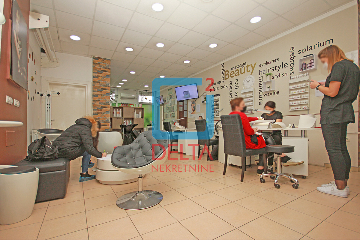 Poslovni prostor /125m2/parking/ Švrakino selo / Novi Grad 3
