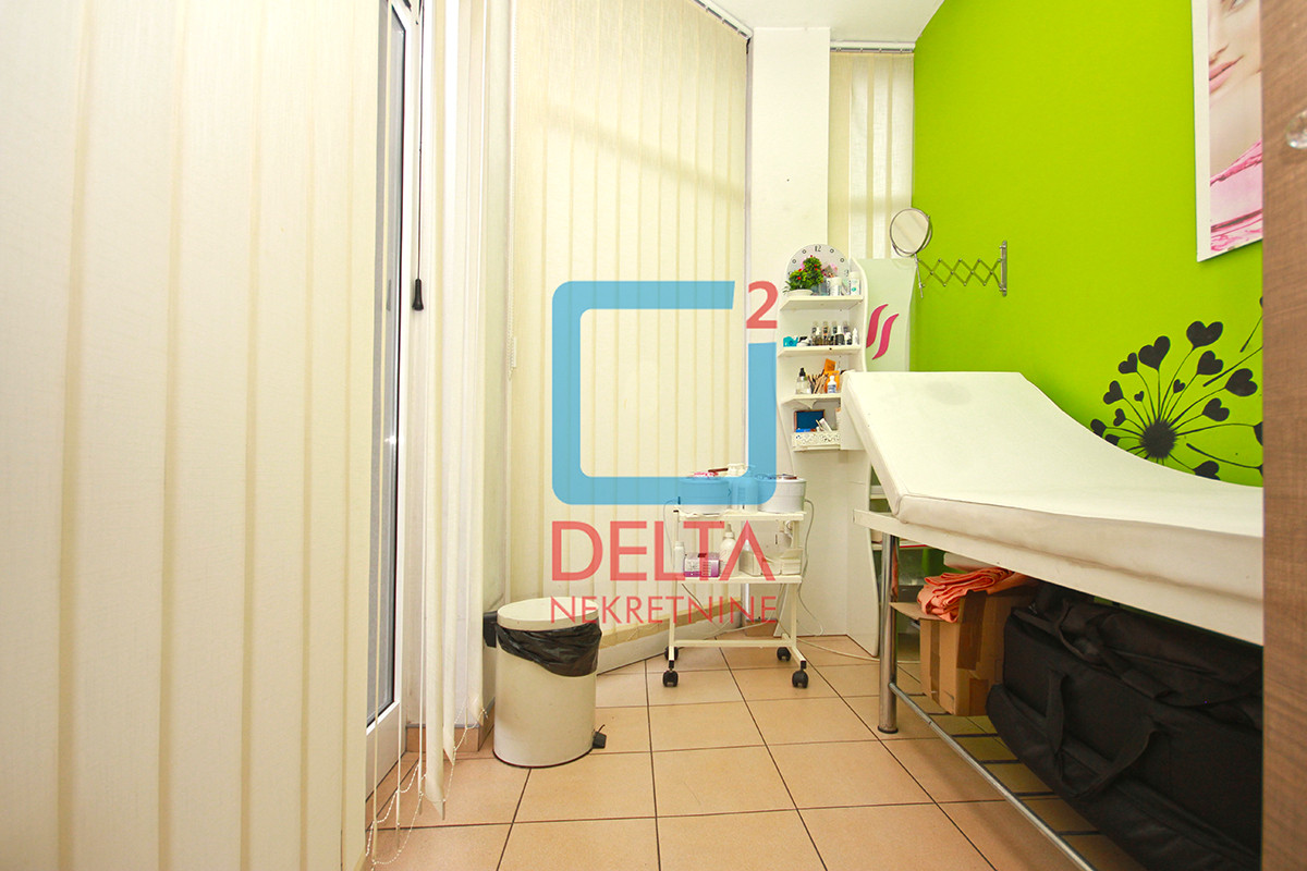Poslovni prostor /125m2/parking/ Švrakino selo / Novi Grad 8