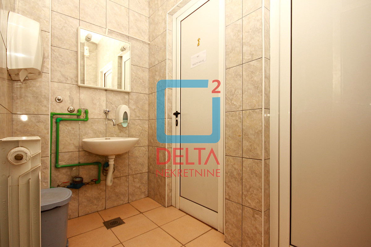 Poslovni prostor /125m2/parking/ Švrakino selo / Novi Grad 10
