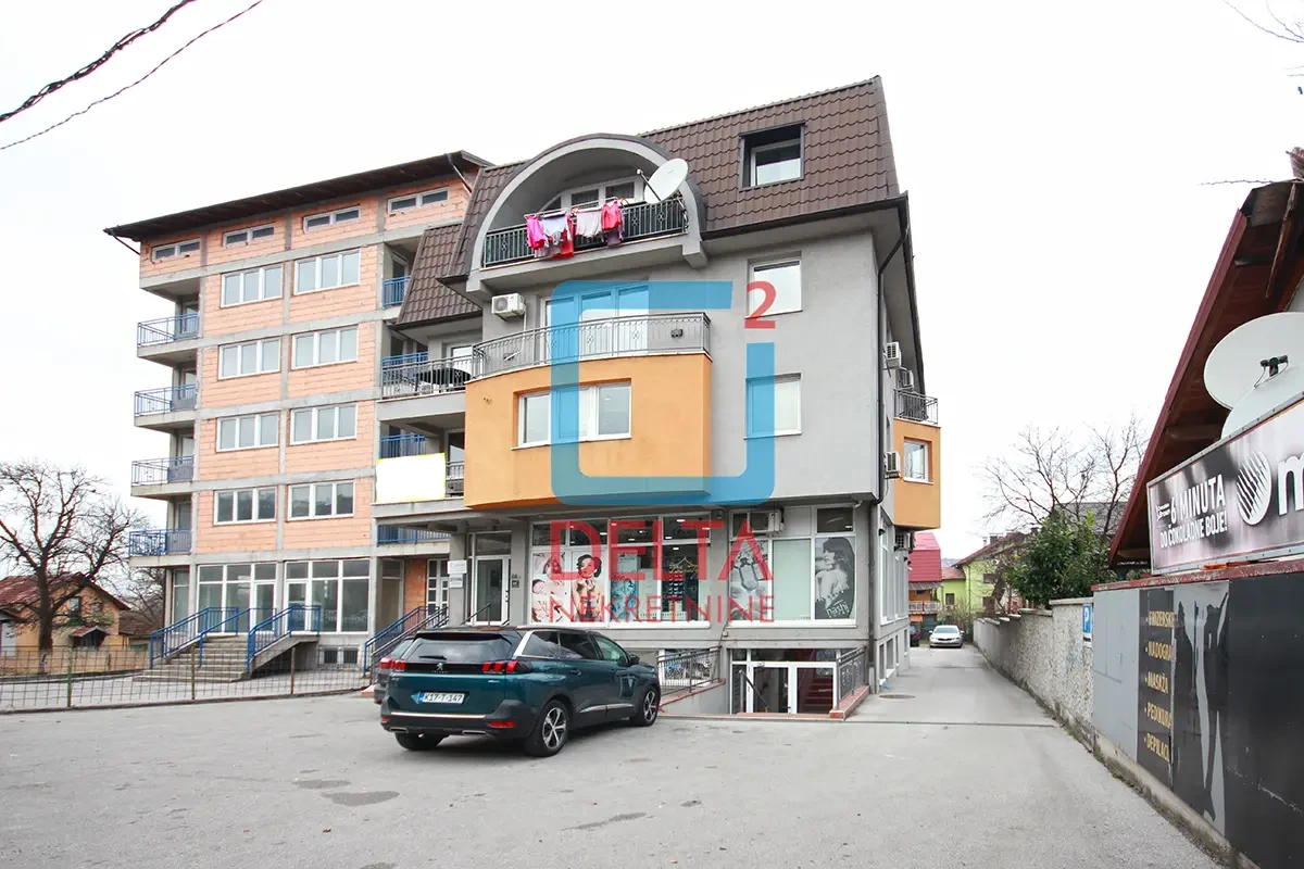 Poslovni prostor /125m2/parking/ Švrakino selo / Novi Grad 13