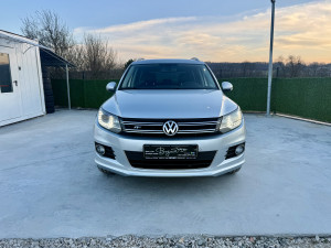 Volkswagen Tiguan 2,0 TDI,4x4,DSG,R LINE,led,pdc,servisna