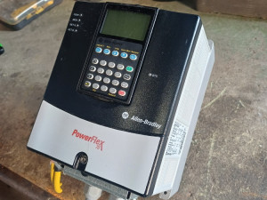 FREKVENTNI REGULATOR 4kW