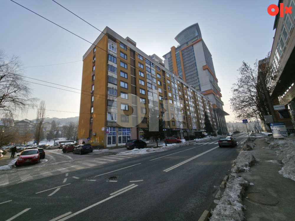CAPITAL/ Stan Hrasno/ 38+5m2/ 3.sprat-lift/ Milana Preloga