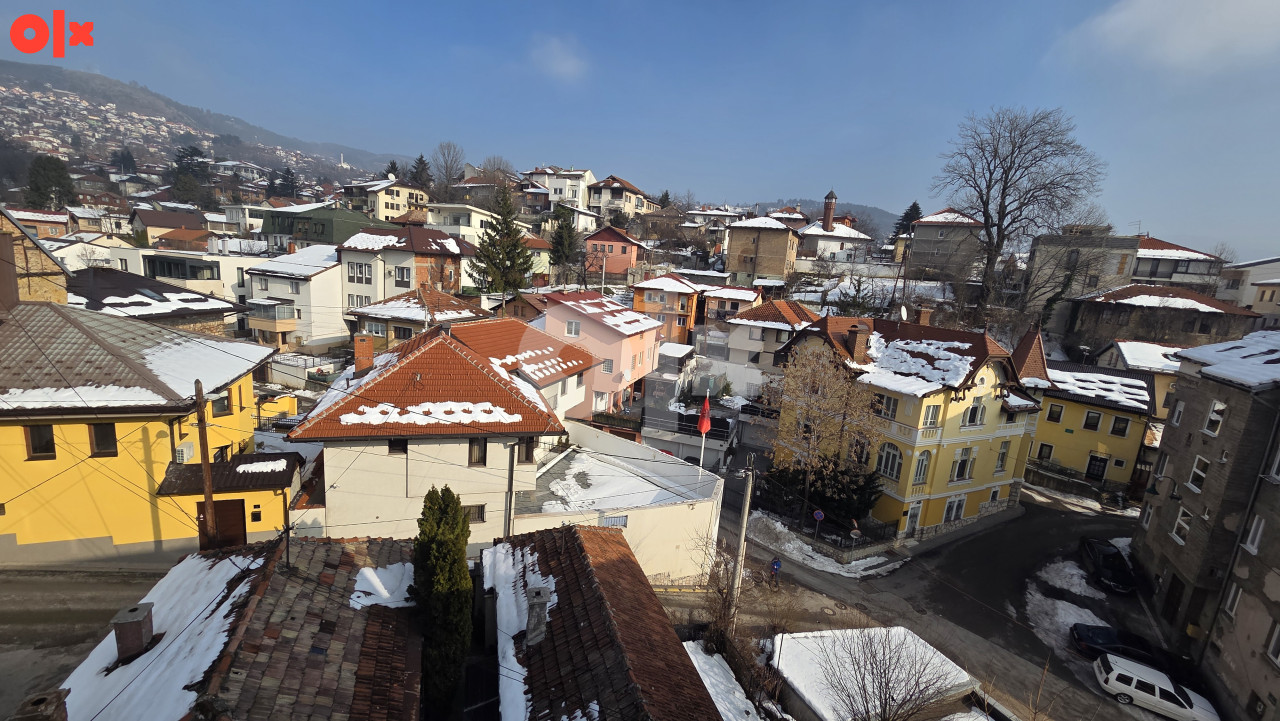 Adaptiran trosoban stan Centar / Mejtaš, Mehmeda Handžića /77m2 24