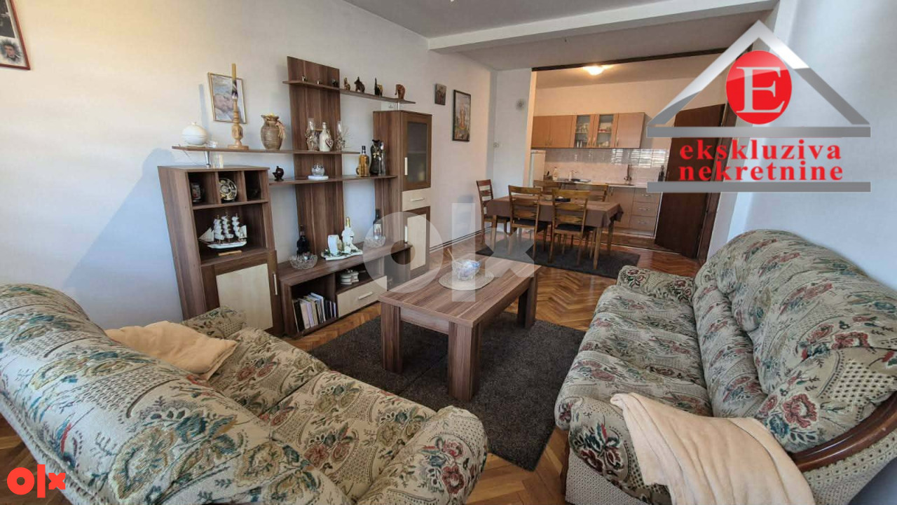 Trosoban stan površine 79m2, III spr. ID 4169/ZP 2