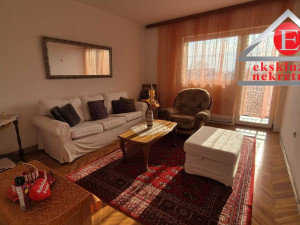 Trosoban stan površine 79m2, III spr. ID 1469/ZP