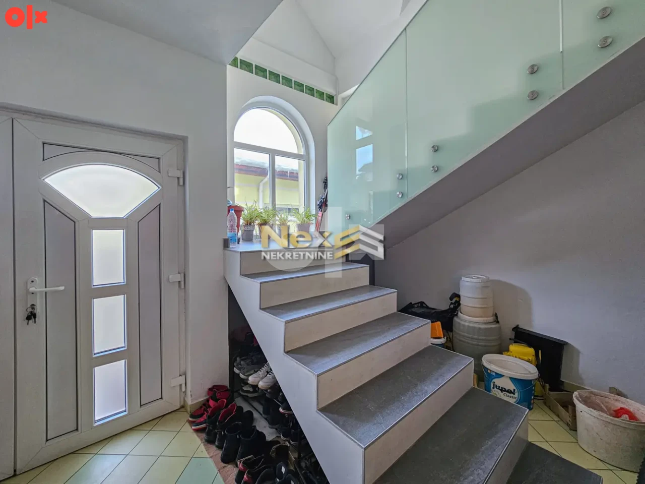 Ekskluzivna kuća u naselju Vojničko polje/Novi Grad 228 m2 3