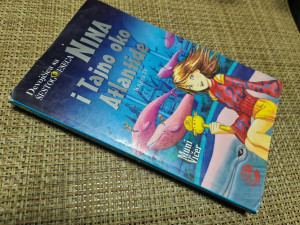 NINA i tajno oko Atlantide, Muni Vičer