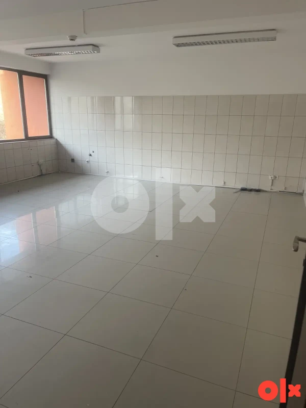 Skladišta i hale Tuzla OD 300m2 DO 4000m2 4