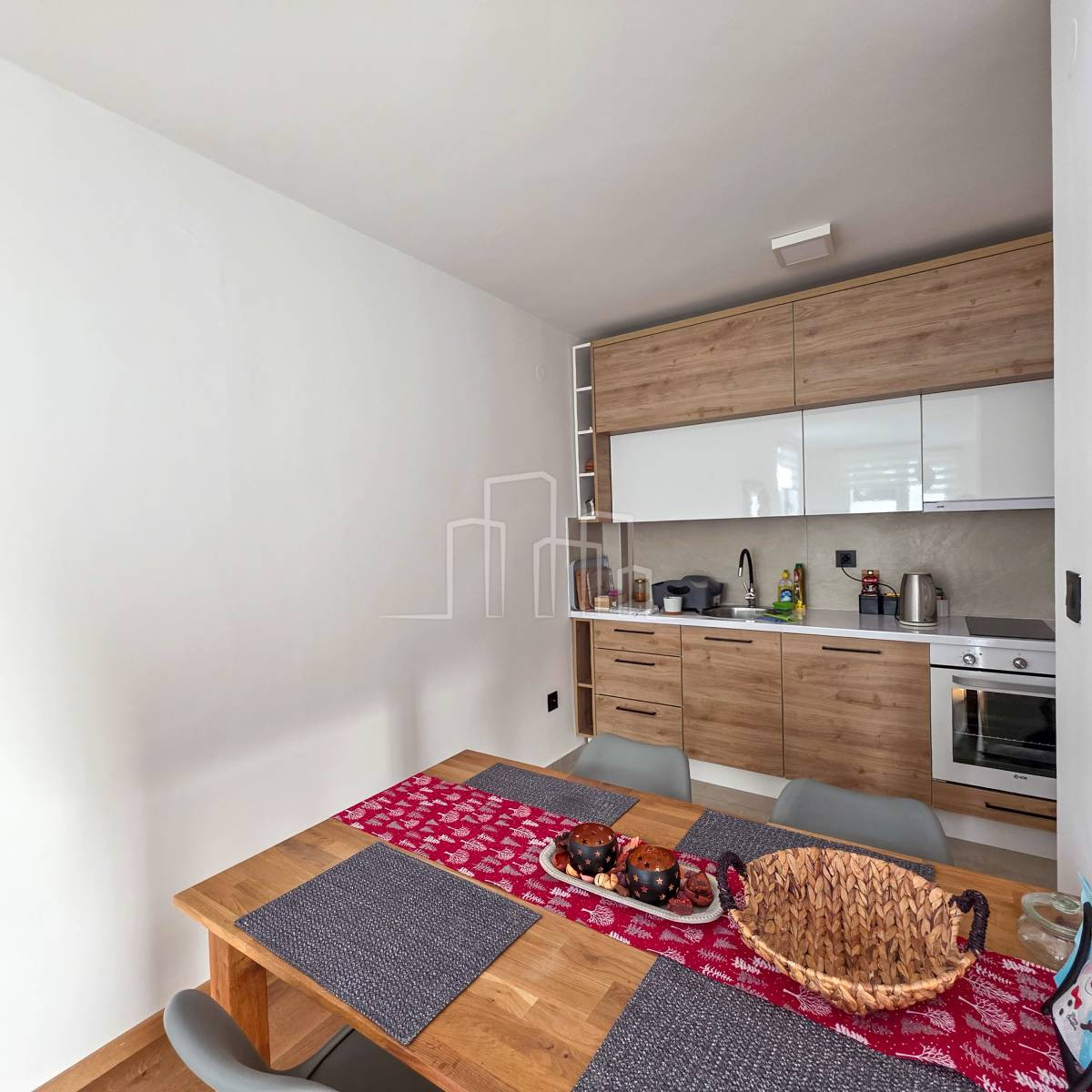 Apartman Opremljen 36m2 pogled staza prodaja Jahorina 11