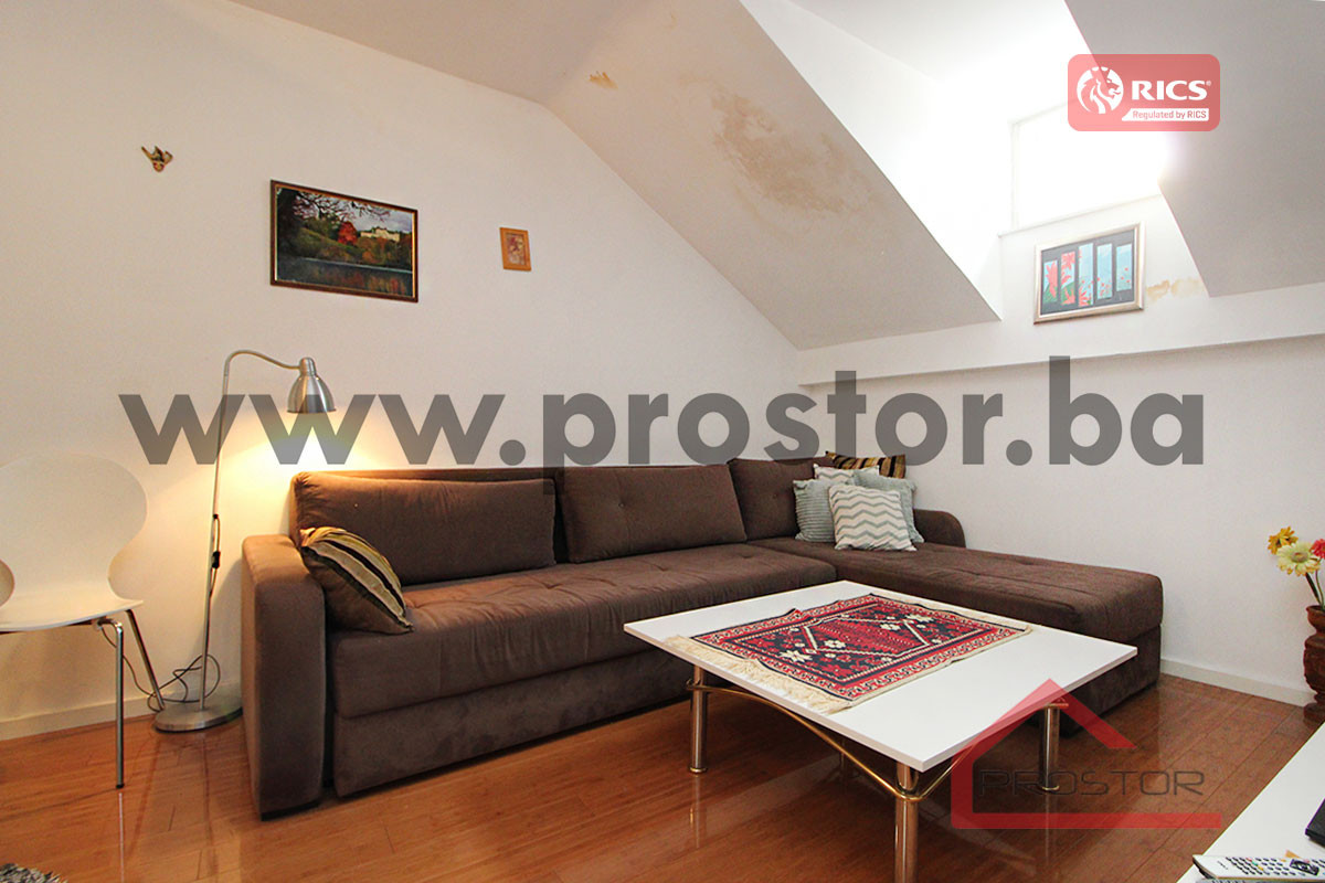 PROSTOR prodaje: Dvosoban stan, ul. Ferhadija, Stari Grad 2