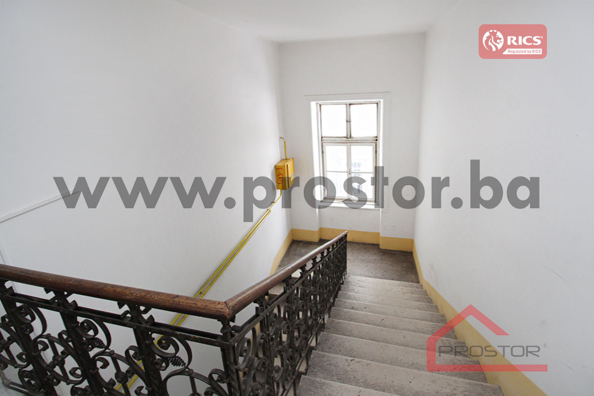 PROSTOR prodaje: Dvosoban stan, ul. Ferhadija, Stari Grad 13