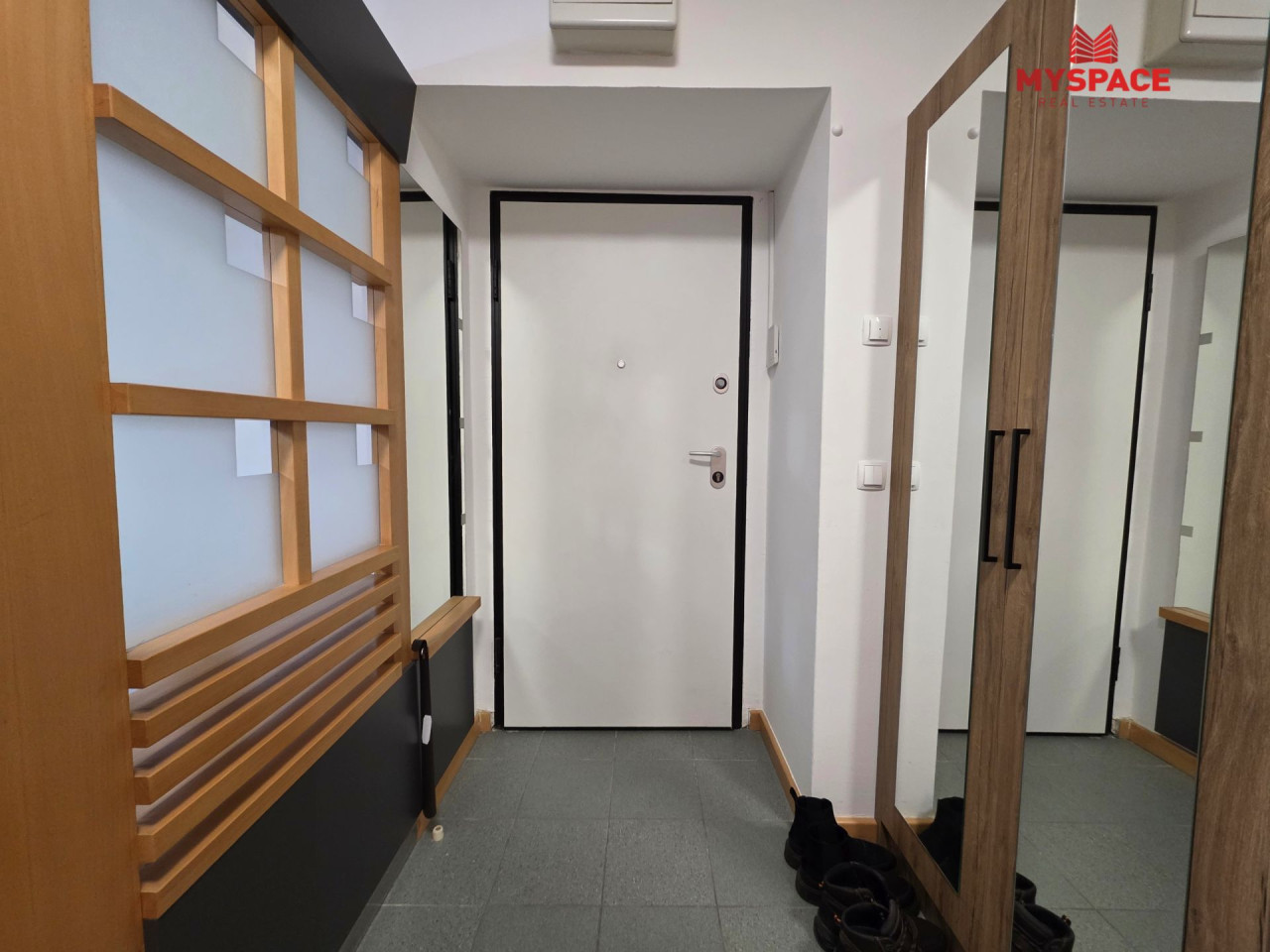 MY SPACE/ Stan/ Centar/ RENOVIRAN/ NAMJESTEN/ 74(86)m2 27