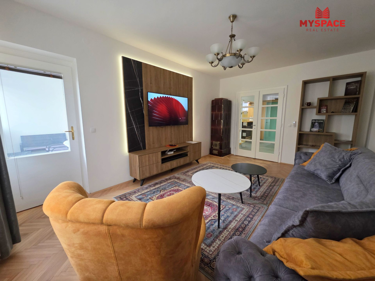 MY SPACE/ Stan/ Centar/ RENOVIRAN/ NAMJESTEN/ 74(86)m2 - Widok 4