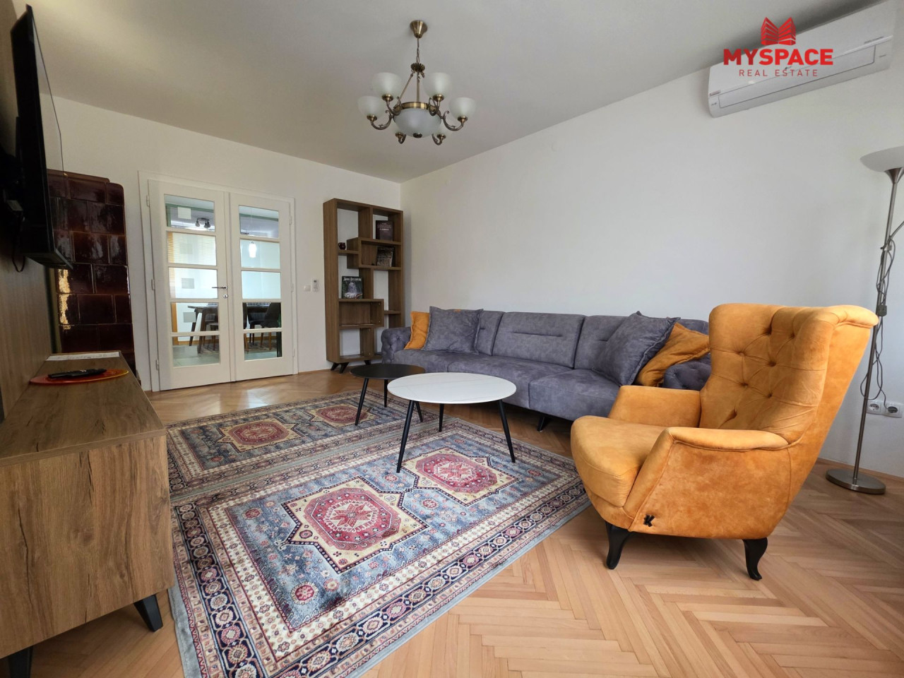 MY SPACE/ Stan/ Centar/ RENOVIRAN/ NAMJESTEN/ 74(86)m2 - Więcej
