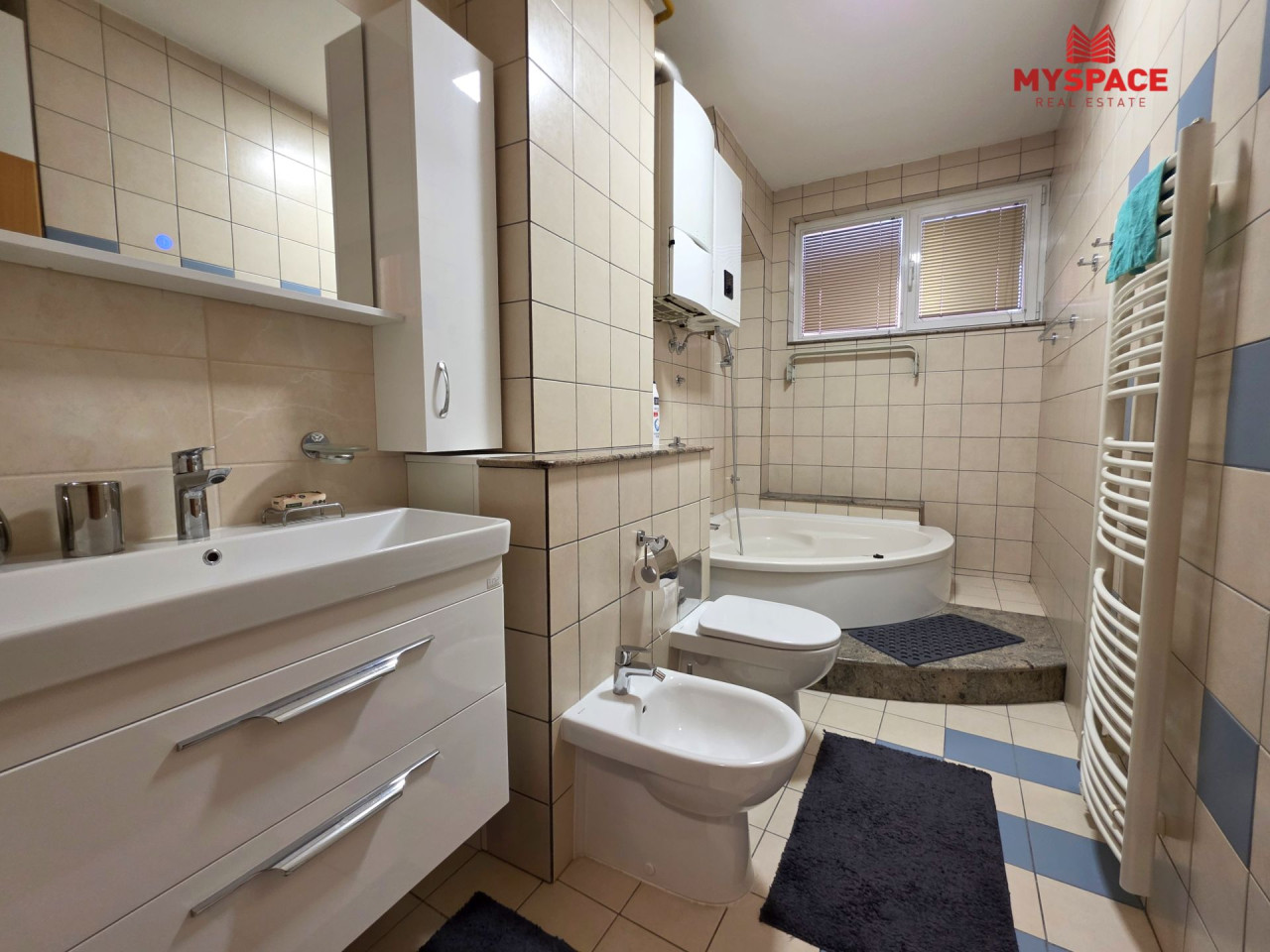 MY SPACE/ Stan/ Centar/ RENOVIRAN/ NAMJESTEN/ 74(86)m2 25