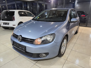 VW GOLF 2.0 TDI, 2009 GOD, VOLAN S KOMANDAMA