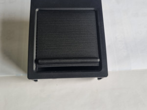 Pretinac konzola BMW E39