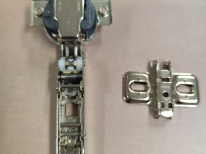 BLUM ravna spojnica baglama sa amortizerom - 15559