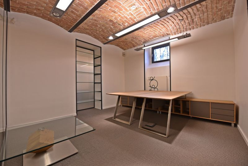 Poslovni prostor Sarajevo - Centar 220m2 + 2 parking mjesta 3