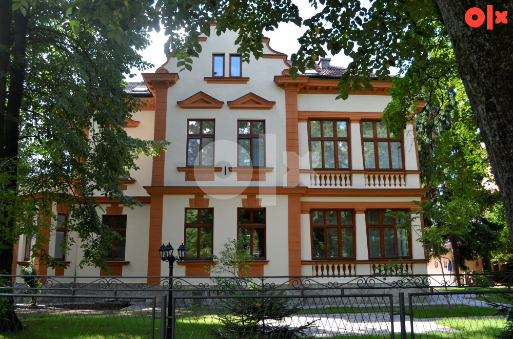 Poslovni prostor Banja Luka centar 150m2 Banjaluka izdajem lokal 2